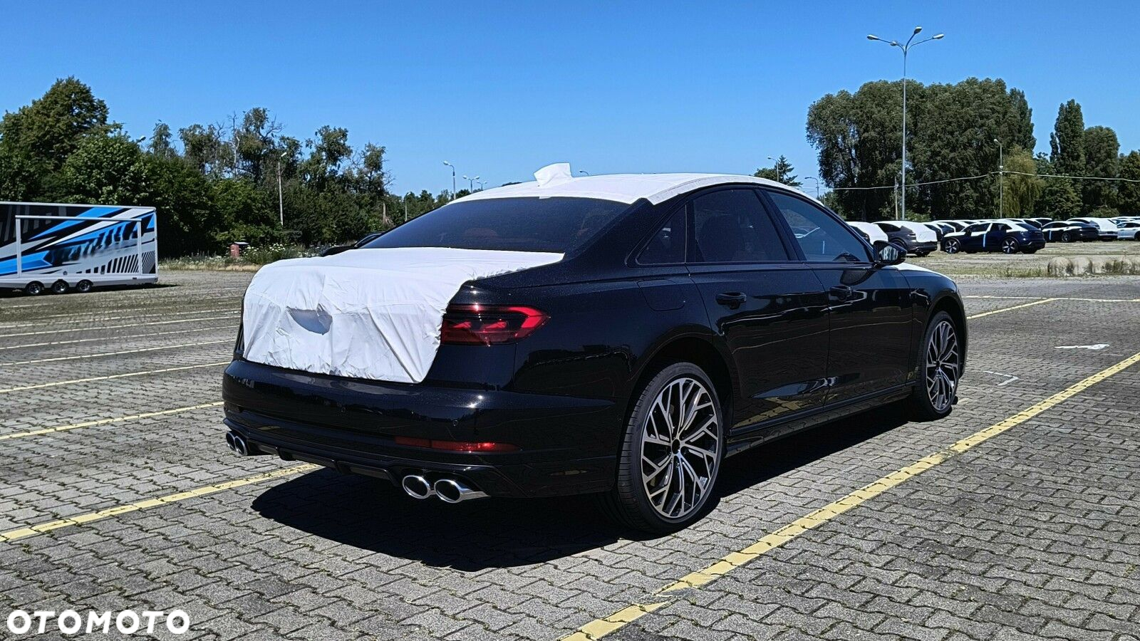 Audi S8 - 14