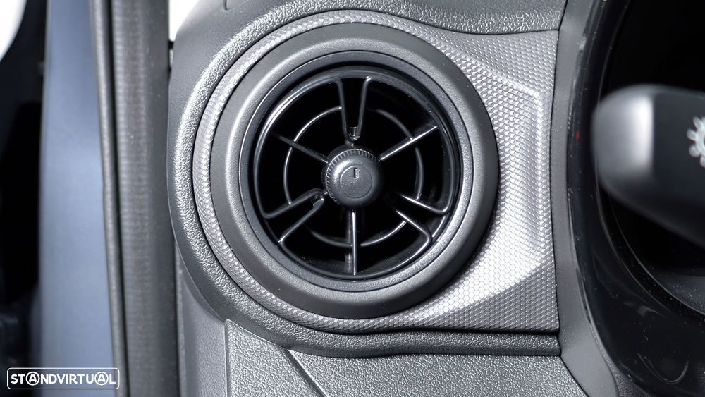 Hyundai i10 1.0 Comfort AMT - 10