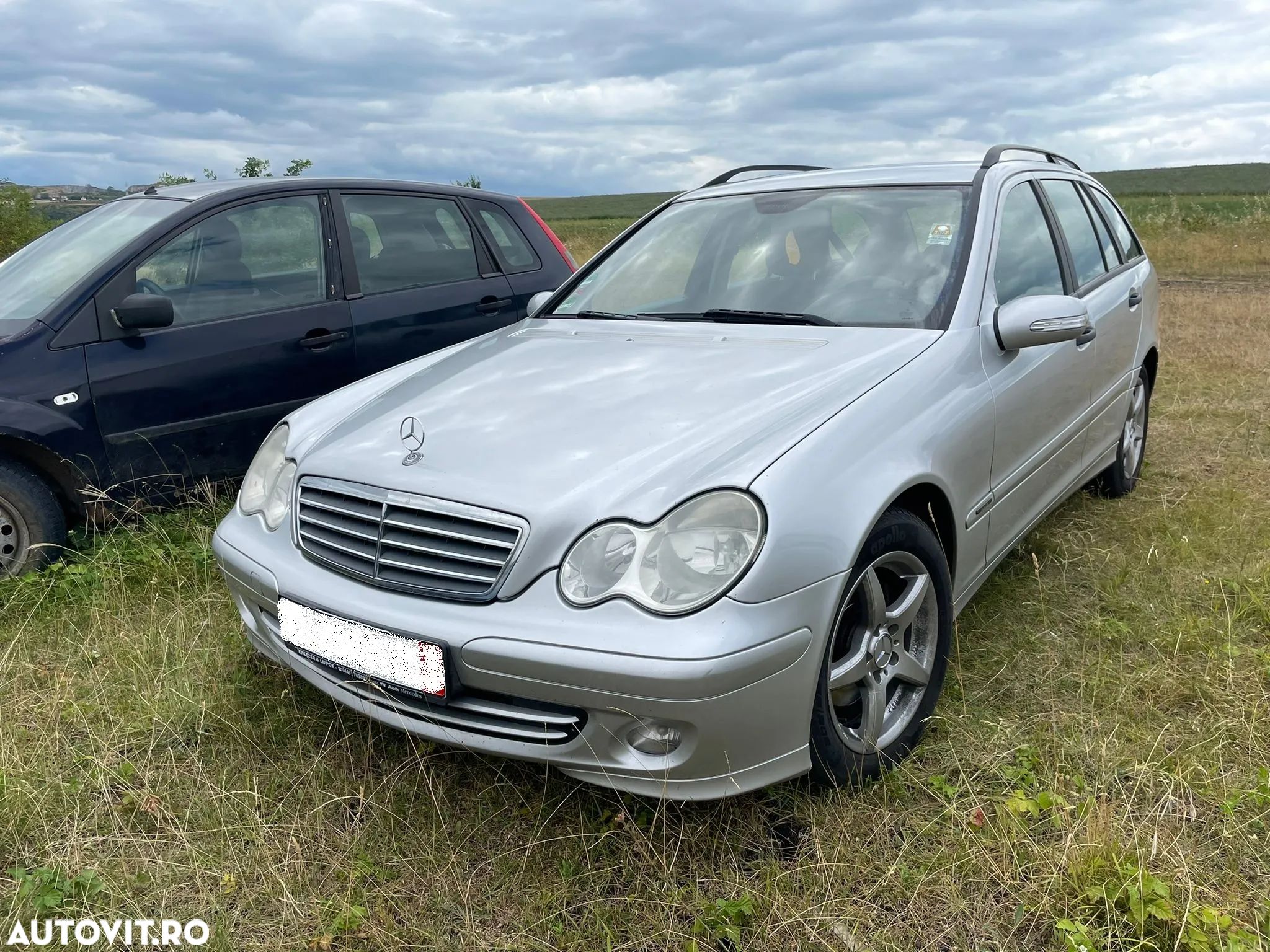 Dezmembrez piese Mercedes C-classe Class 2003 - 1