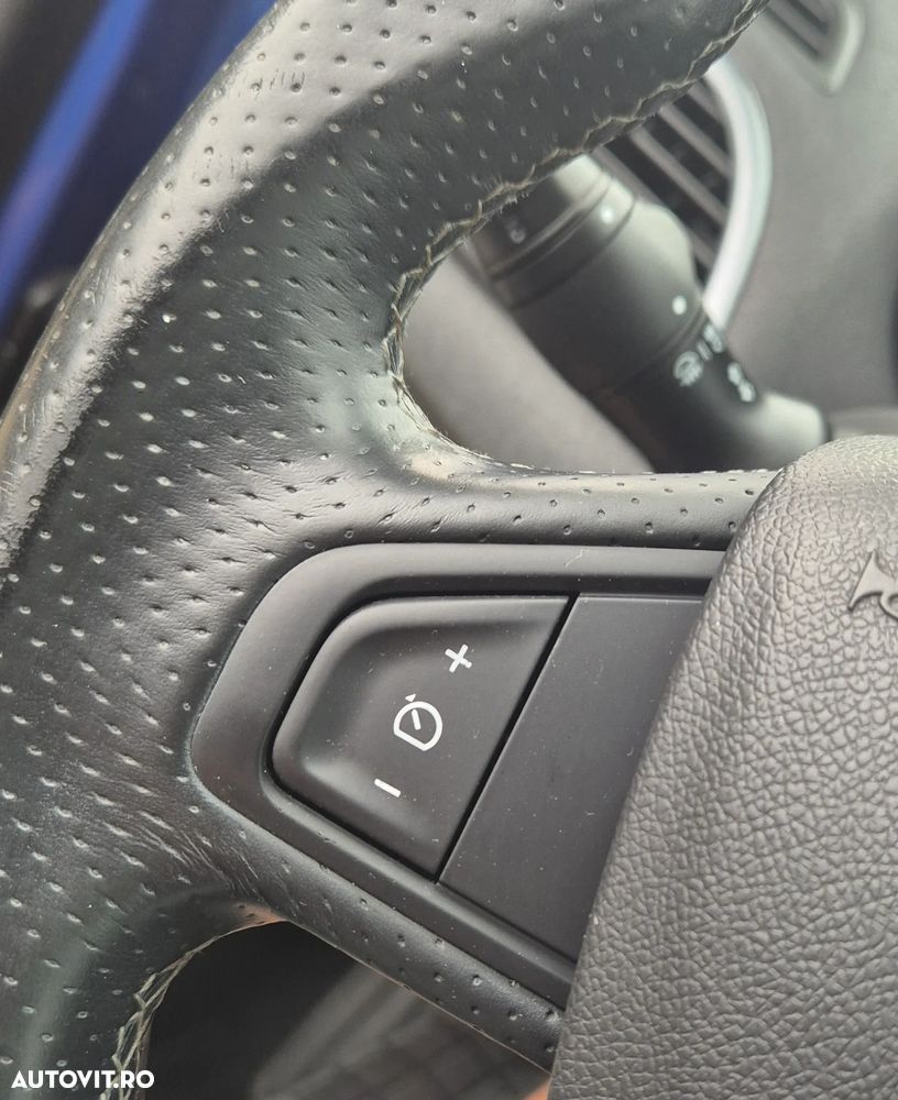 Renault Megane ENERGY dCi 110 Start & Stopp Bose Edition - 12