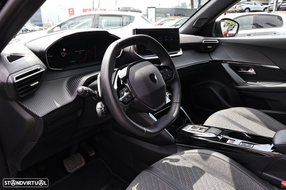 Peugeot 2008 1.2 Hybrid Allure e-DCS6 - 14