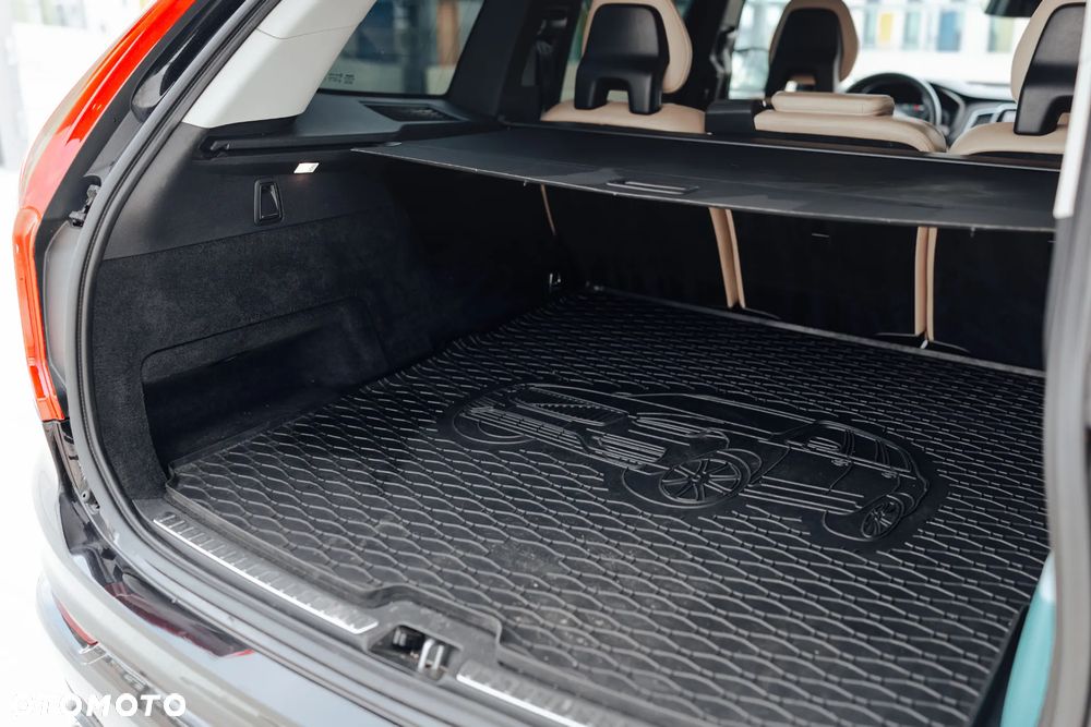 Volvo XC 90 T6 AWD Momentum - 9