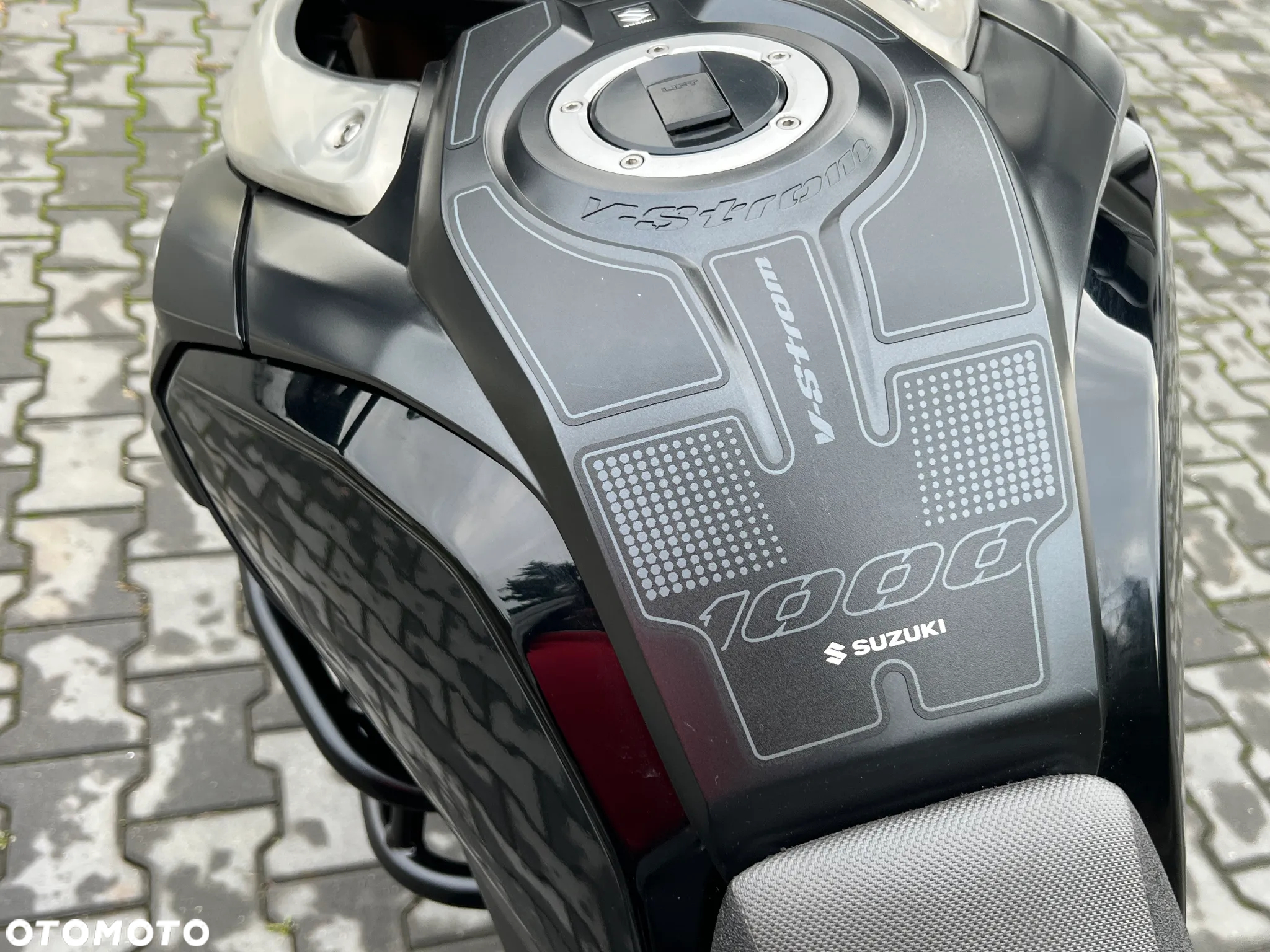 Suzuki V-STROM - 26