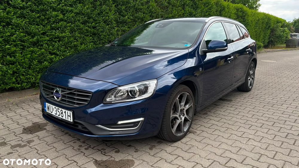 Volvo V60 T5 Drive-E Ocean Race - 1