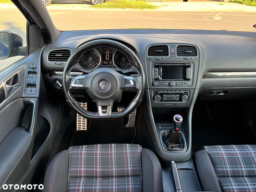 Volkswagen Golf 2.0 TSI GTI - 15