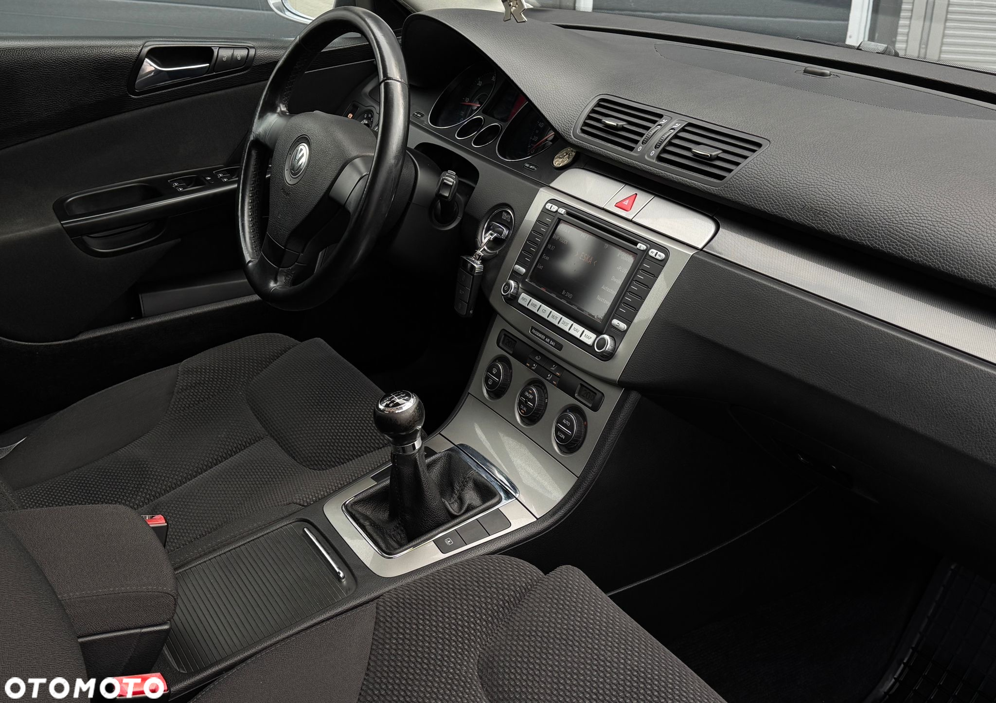 Volkswagen Passat 2.0 TDI Comfortline - 18