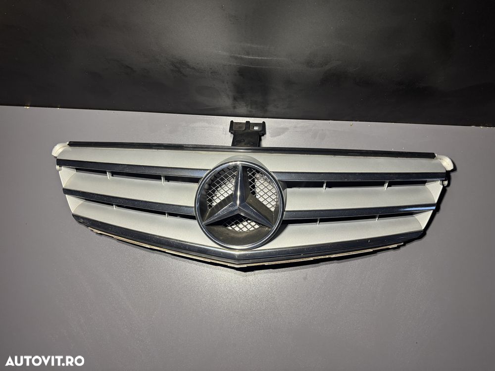 Grila centrala mercedes c class w204 - 4