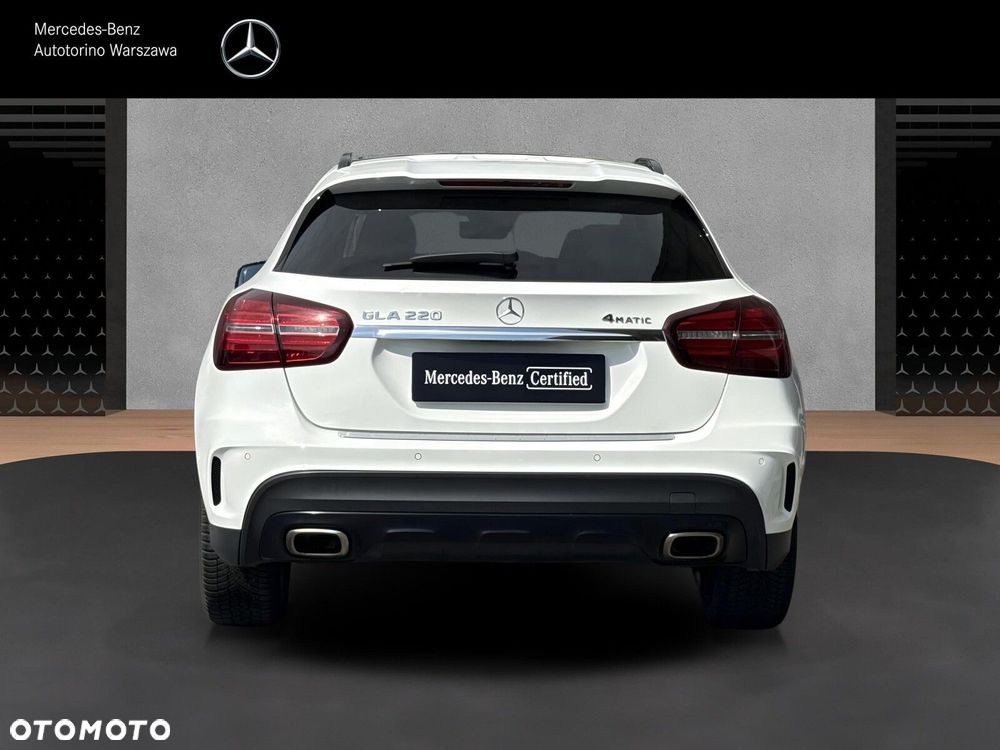 Mercedes-Benz GLA - 5