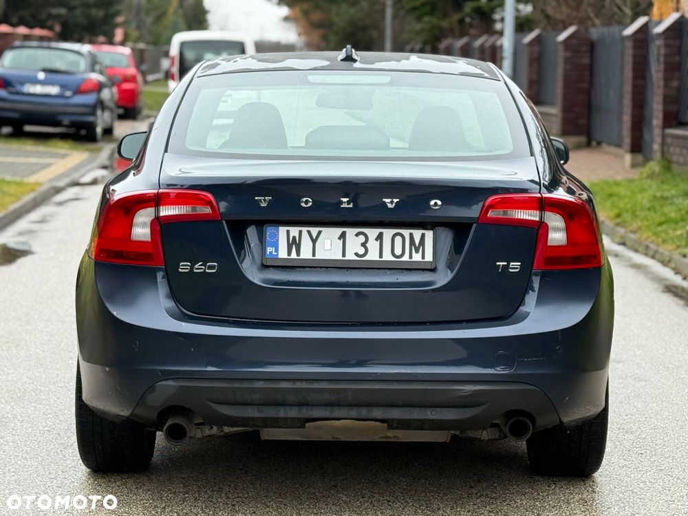 Volvo S60 2.5 T5 - 4