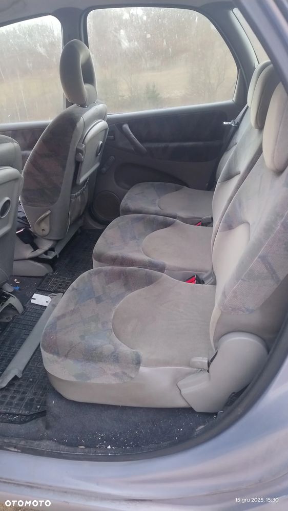 Citroën Xsara Picasso 1.8i Exclusive - 3