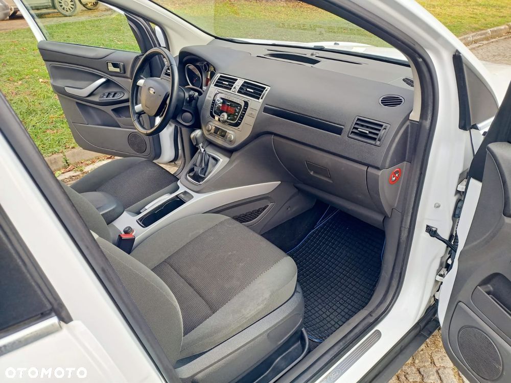 Ford Kuga 2.0 TDCi 2x4 Trend - 10