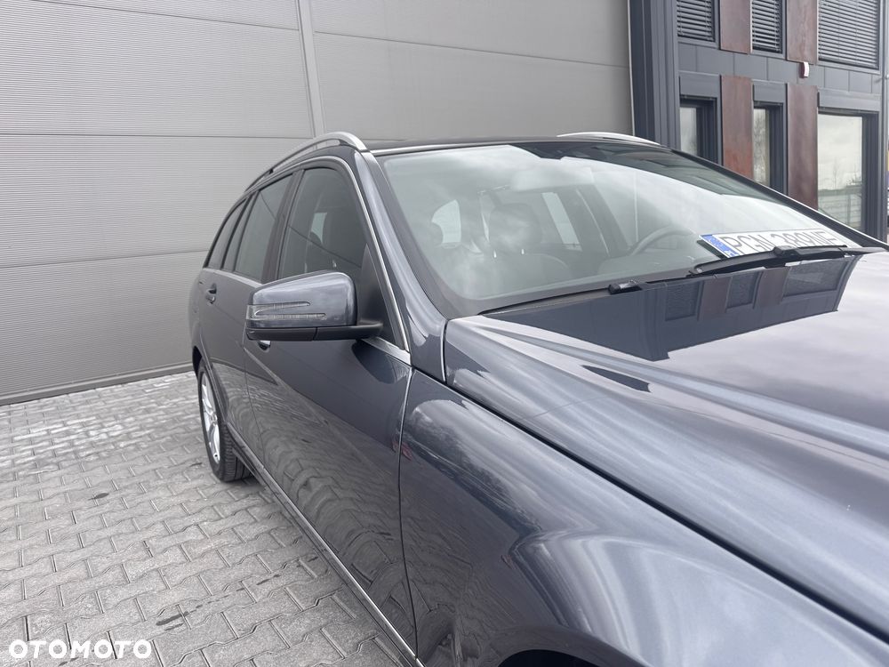 Mercedes-Benz Klasa C 200 CDI DPF (BlueEFFICIENCY) Elegance - 9