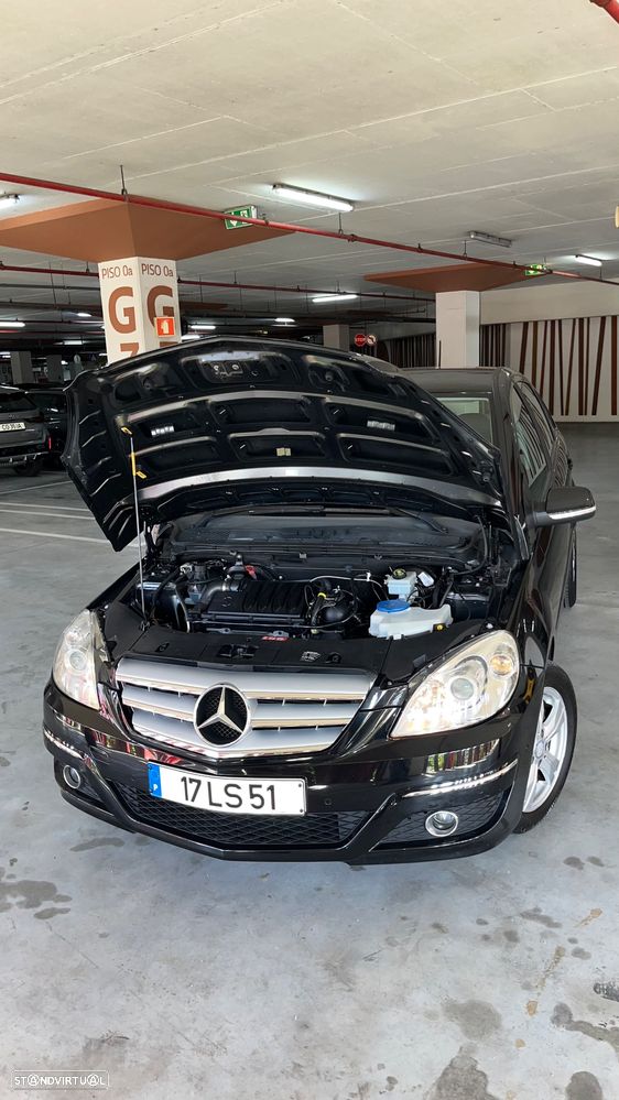 Mercedes-Benz B 180 CDI - 30