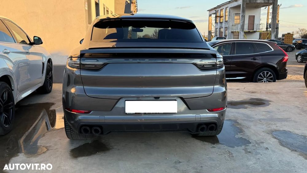 Porsche Cayenne Standard - 2