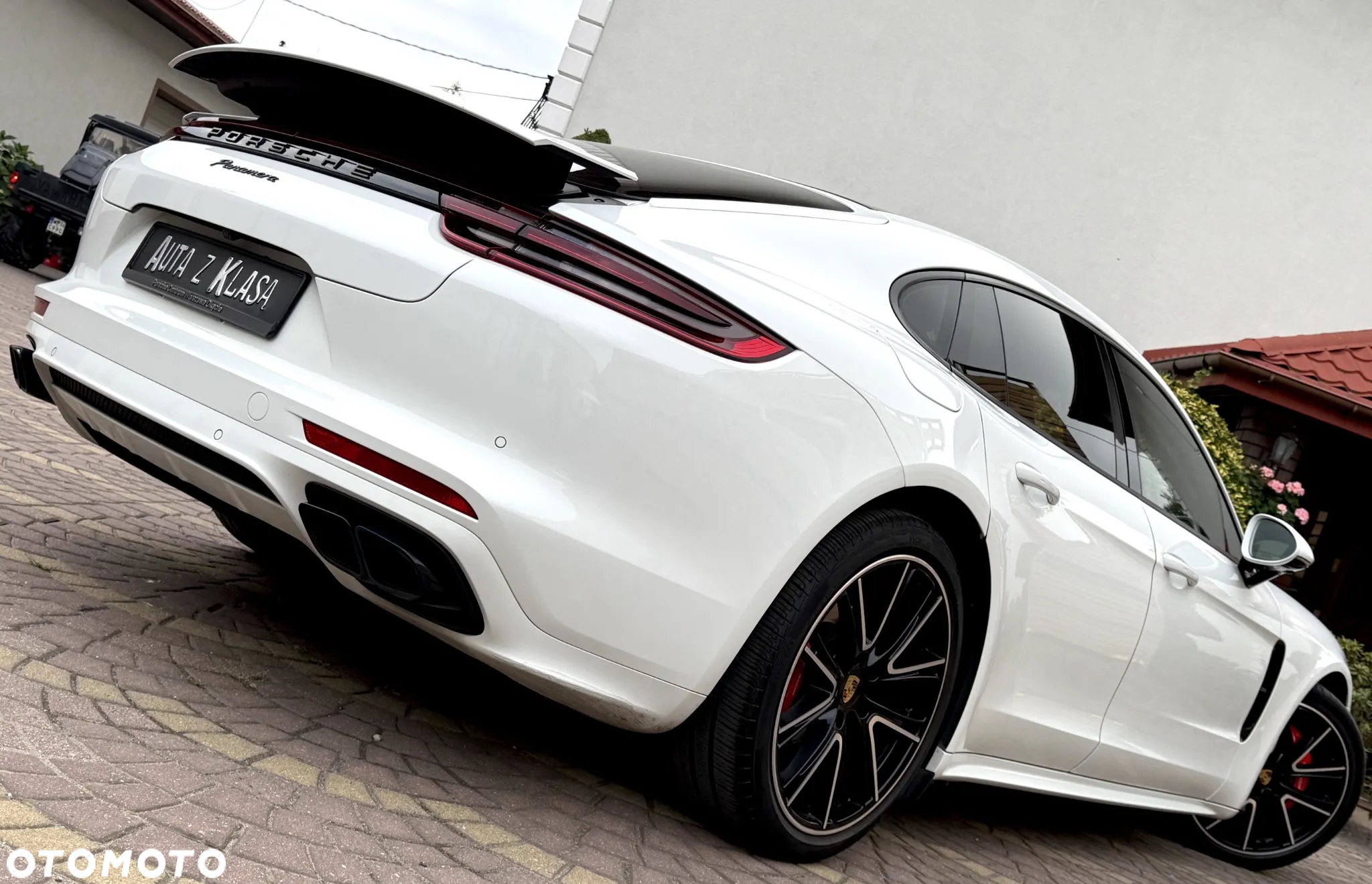 Porsche Panamera 4S Executive - 5