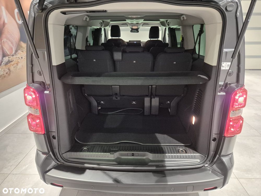 Peugeot Traveller 2.2 BlueHDi Long Business EAT8 - 9