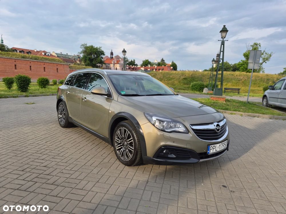 Opel Insignia 2.0 CDTI 4x4 Exclusive S&S - 4