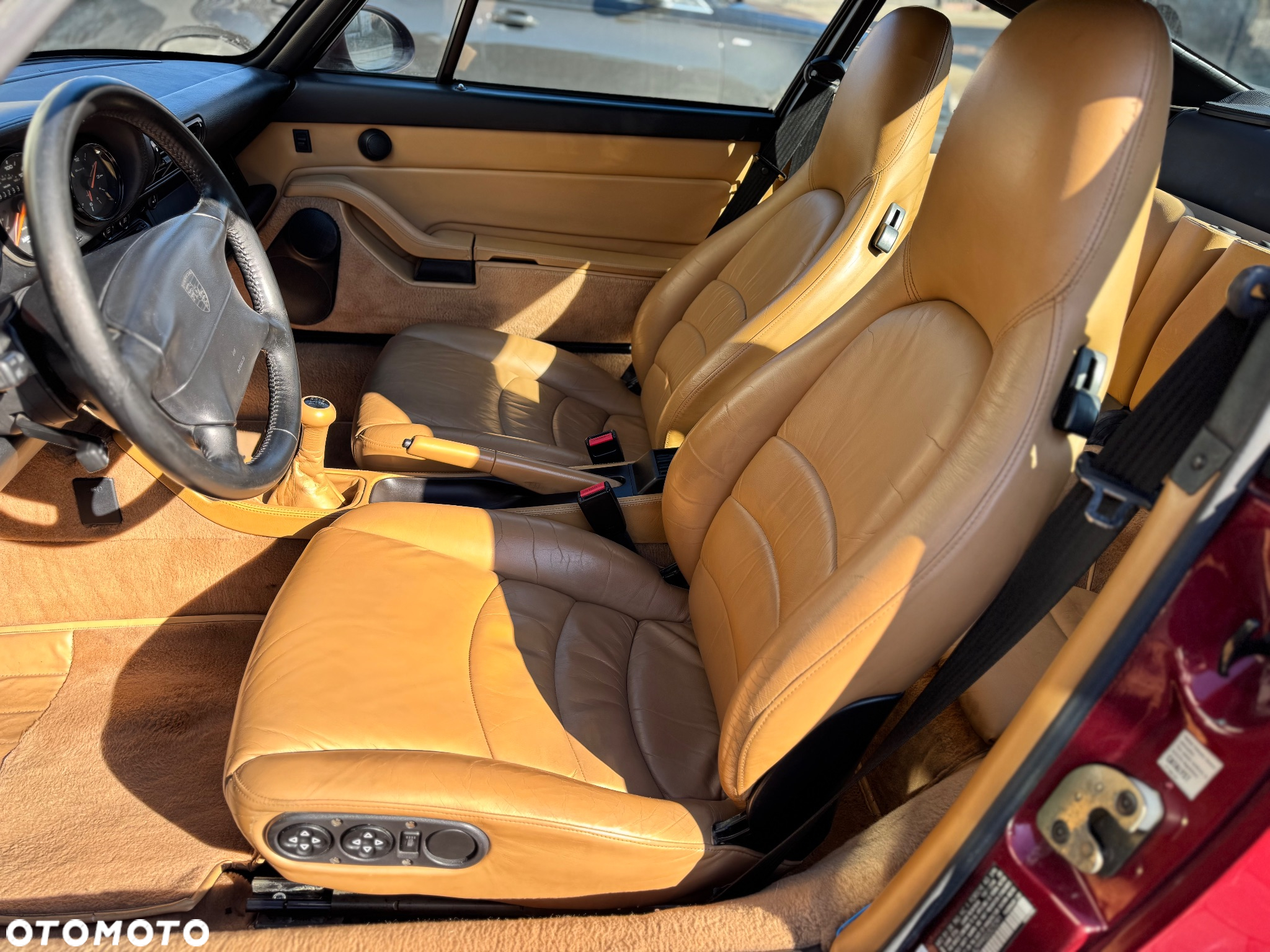 Porsche 911 Carrera - 15