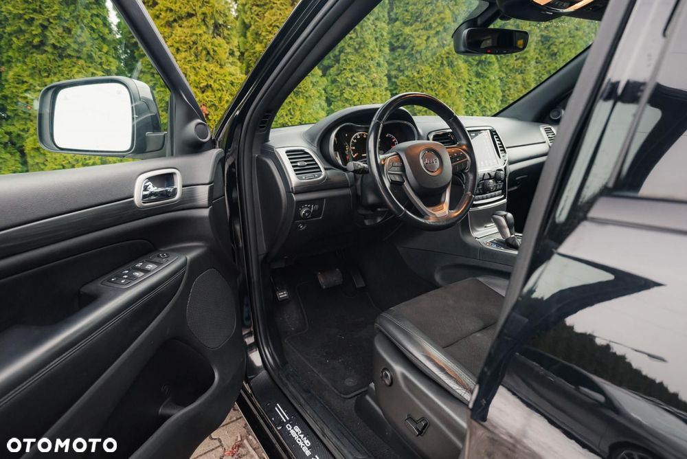 Jeep Grand Cherokee - 9