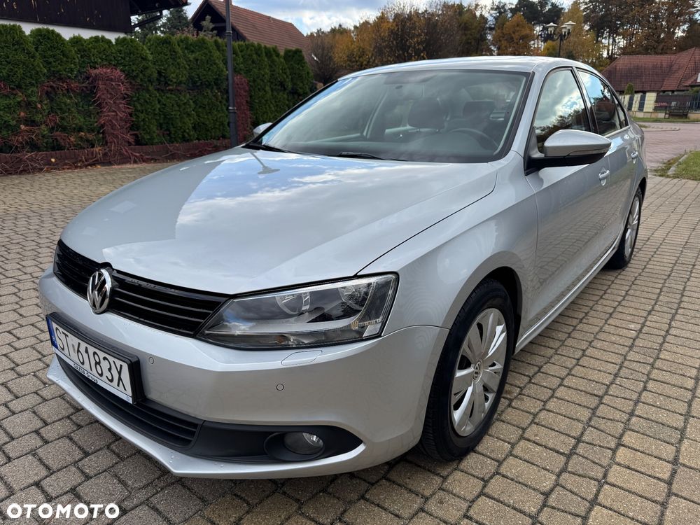 Volkswagen Jetta - 13