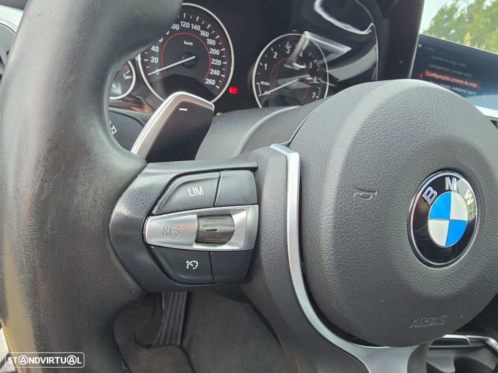 BMW 330 e iPerformance Pack M Shadow - 29