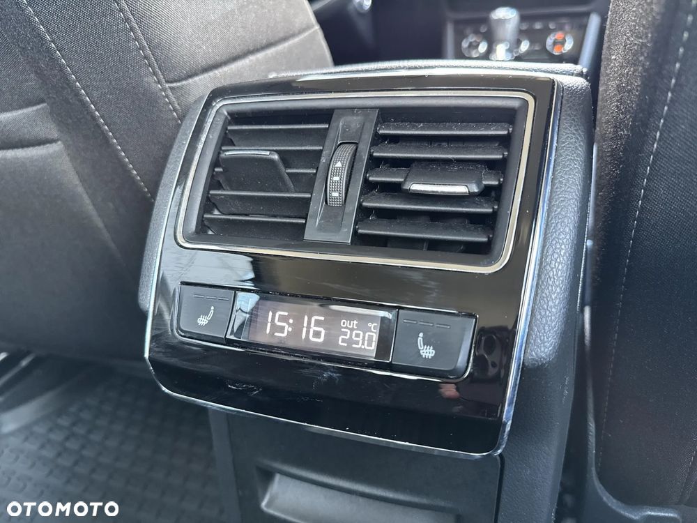 Skoda Superb 2.0 TDI 4x4 Style DSG - 7