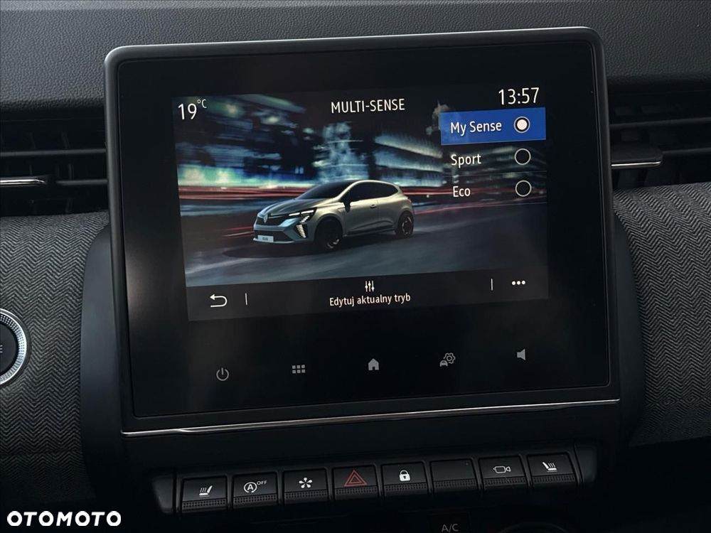 Renault Clio - 23
