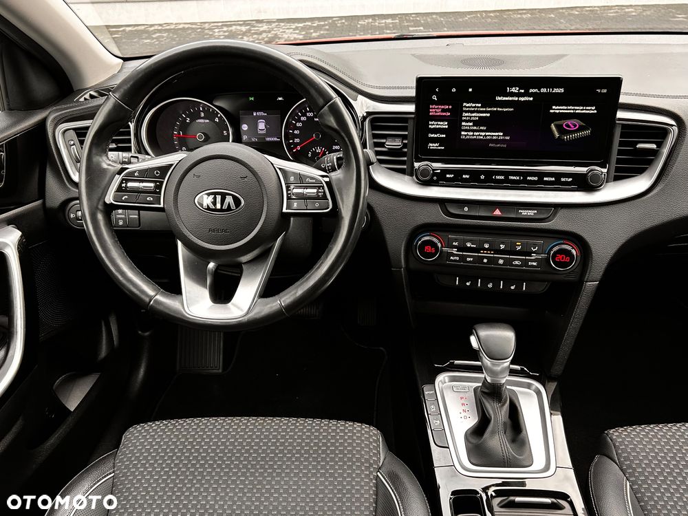 Kia Ceed 1.6 CRDi SCR L Business Line Plus DCT - 23