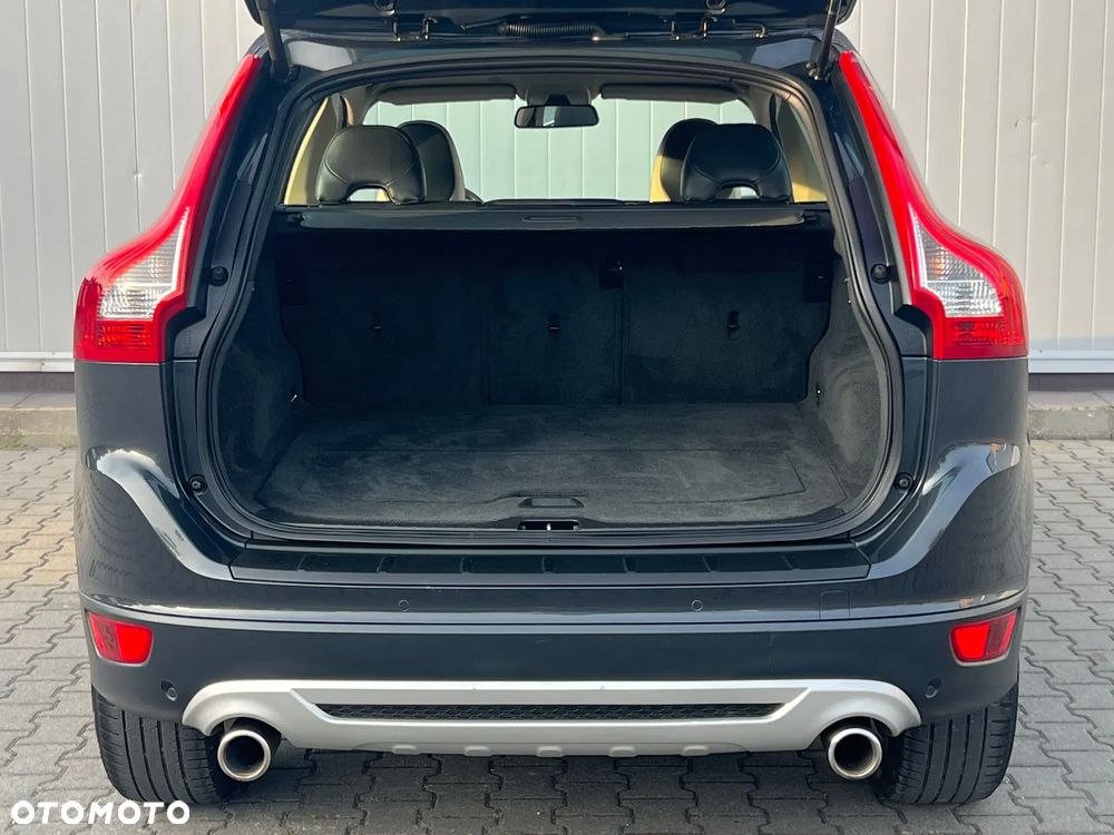 Volvo XC 60 D5 AWD RDesign - 33