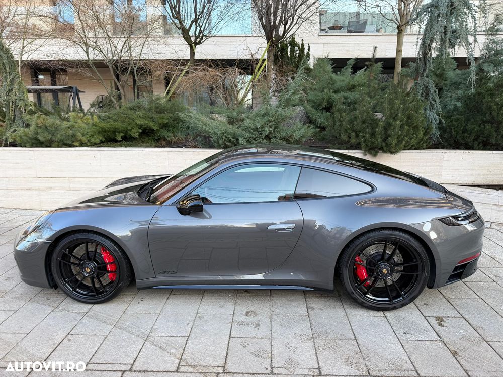 Porsche 911 4 GTS PDK - 2