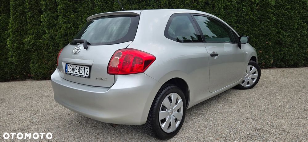 Toyota Auris 1.33 VVT-i Life - 10