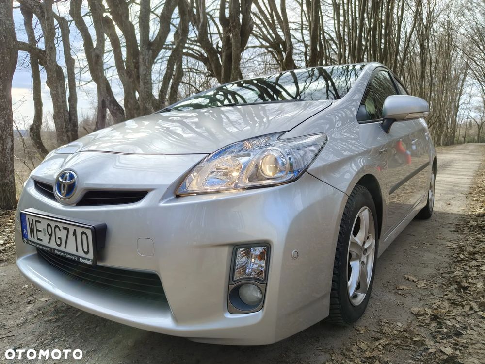 Toyota Prius (Hybrid) - 31