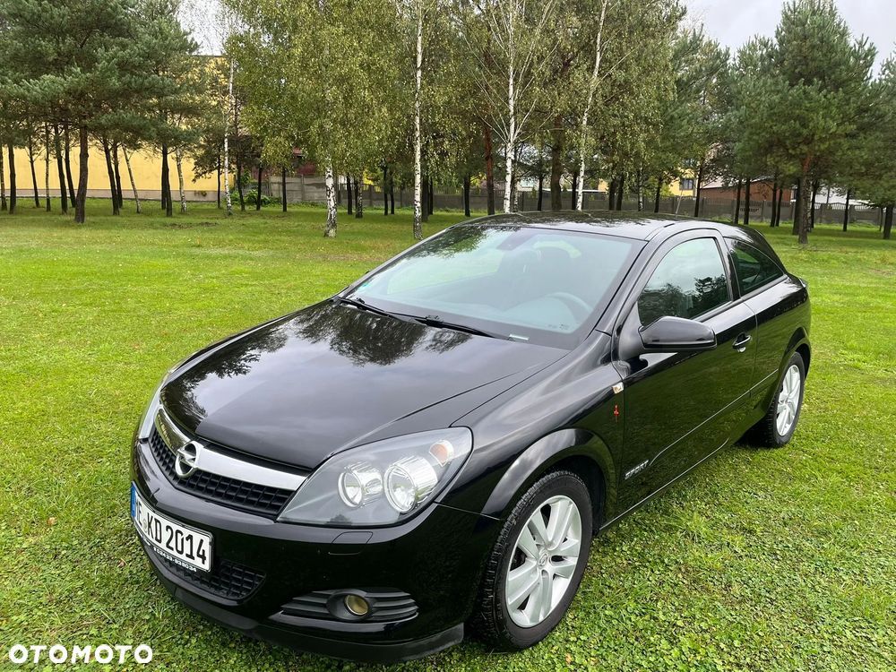 Opel Astra GTC 1.6 Sport - 1