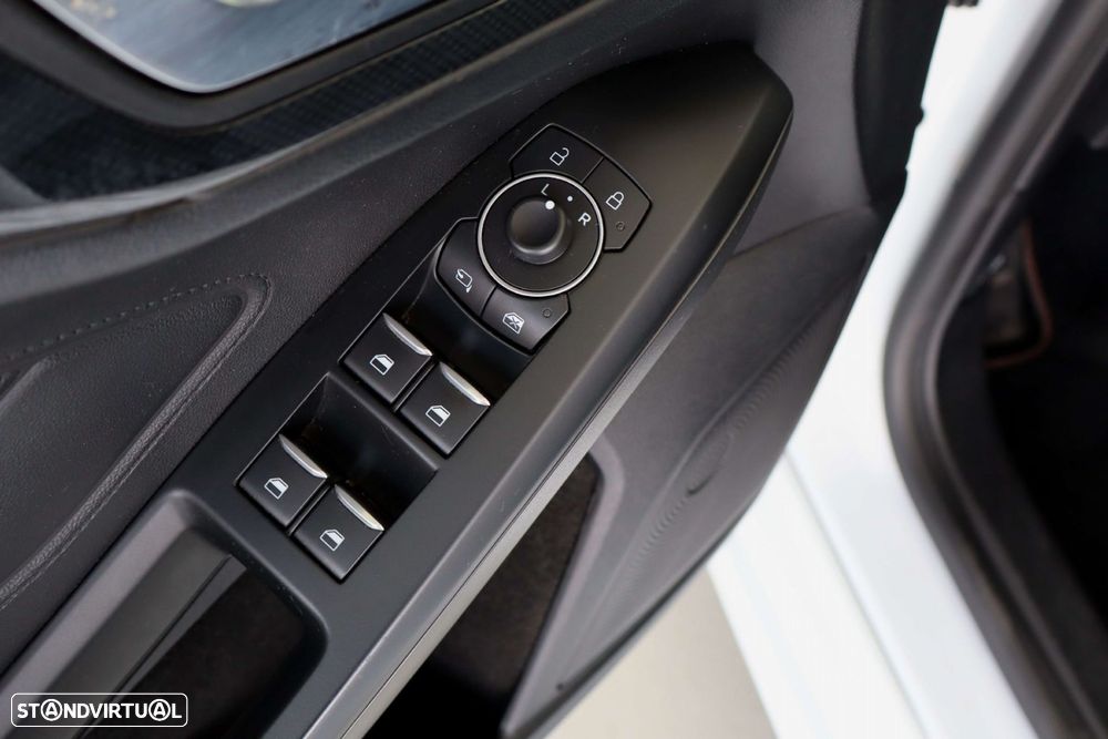 Ford Focus SW 1.0 EcoBoost MHEV ST-Line - 15