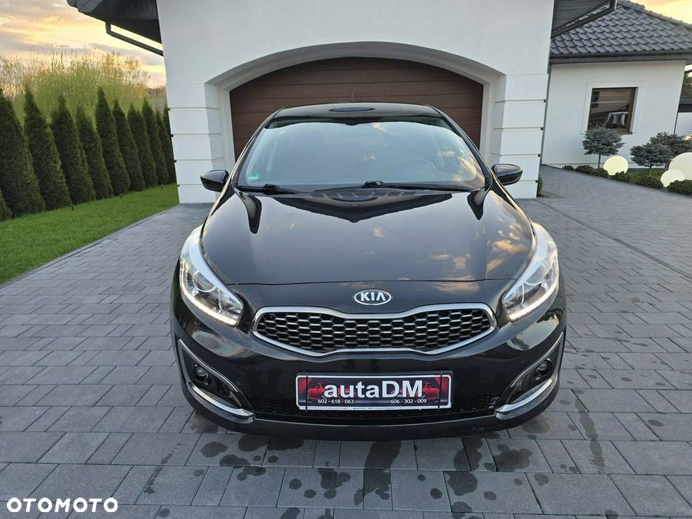 Kia Ceed - 3