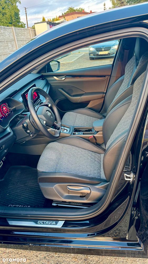 Skoda Octavia 1.5 TSI e-Tec Sportline DSG - 25