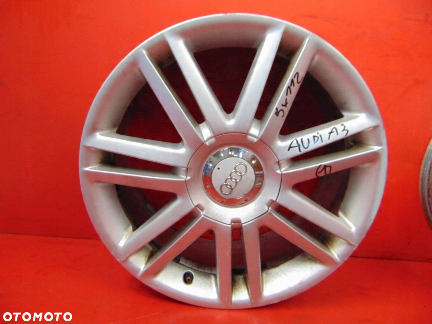 AUDI FELGI ALUMINIOWE 18 7.5J ET56 8P0801025AJ - 2