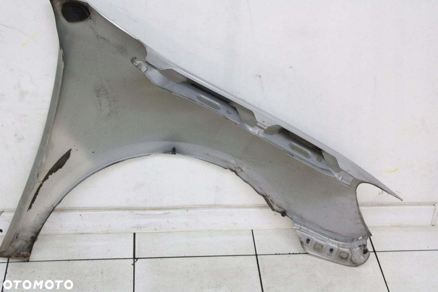 VW GOLF VI KOMBI 08R- BŁOTNIK LEWY PRZÓD PRZEDNI LR7L - 8