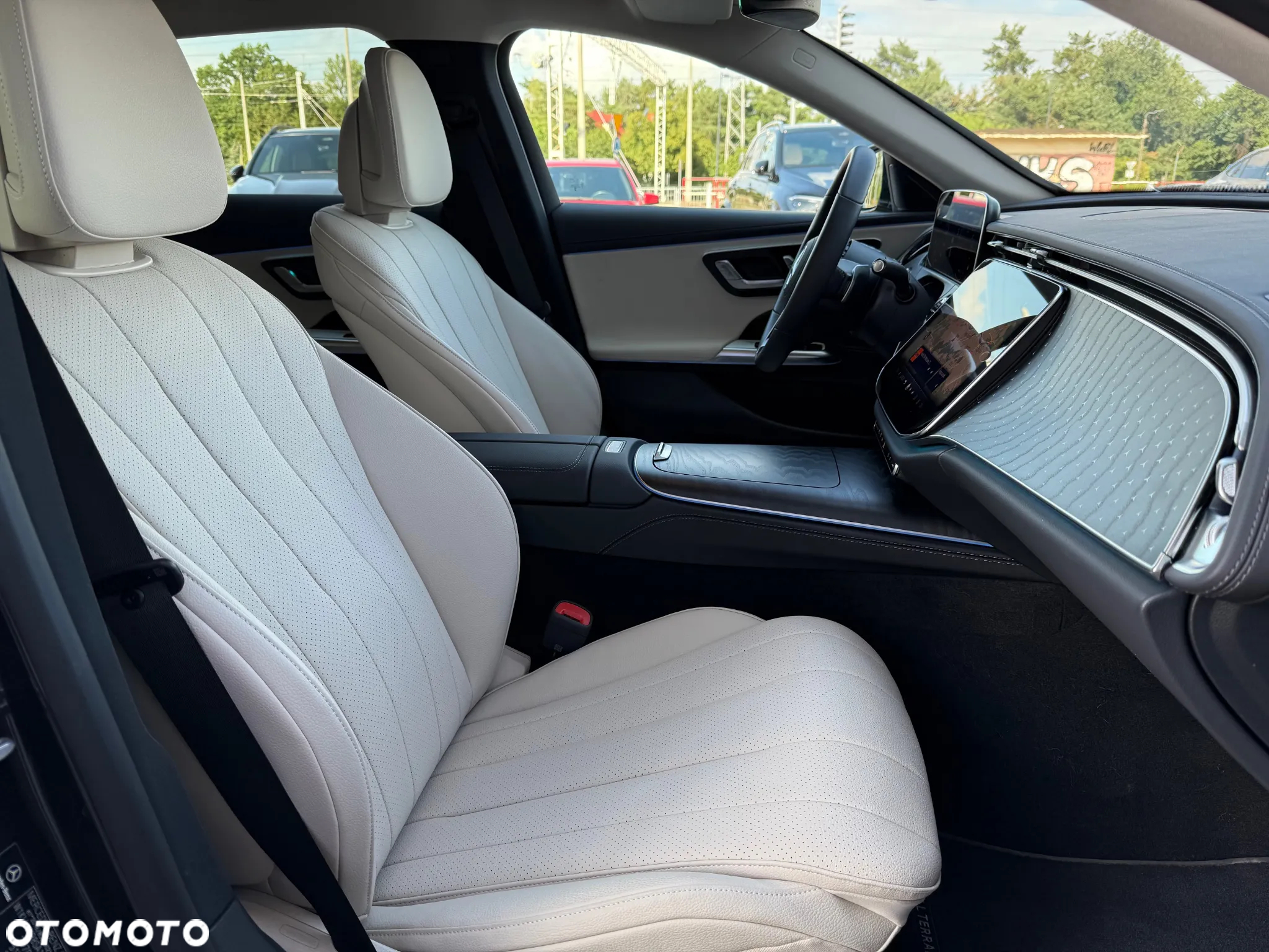 Mercedes-Benz Klasa E 300 de PHEV 4-Matic All-Terrain Avantgarde 9G-Tronic - 18