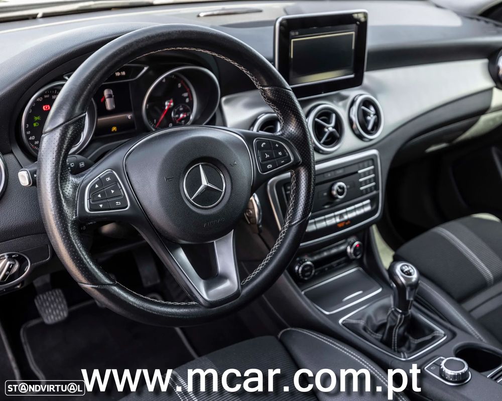 Mercedes-Benz GLA 180 d - 8