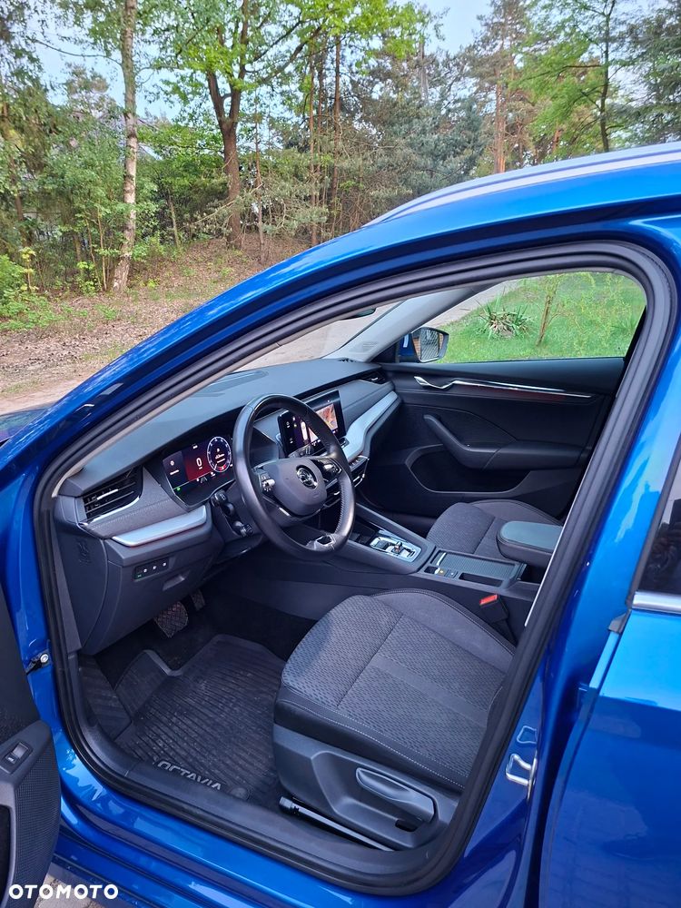 Skoda Octavia 2.0 TDI SCR Style DSG - 7