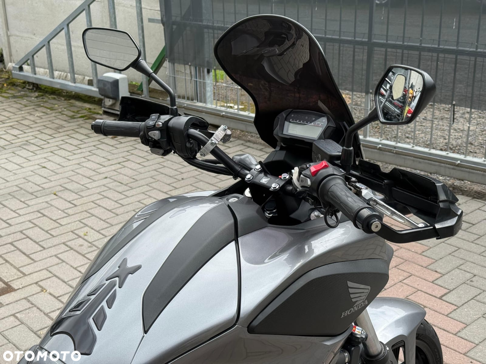 Honda NC - 9