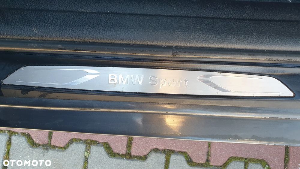 BMW Seria 3 320i Sport Line - 8