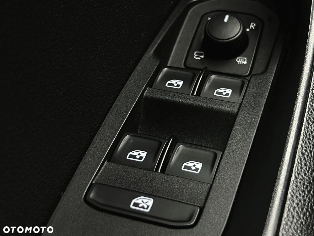 Skoda Karoq 1.6 TDI SCR DSG Ambition - 29