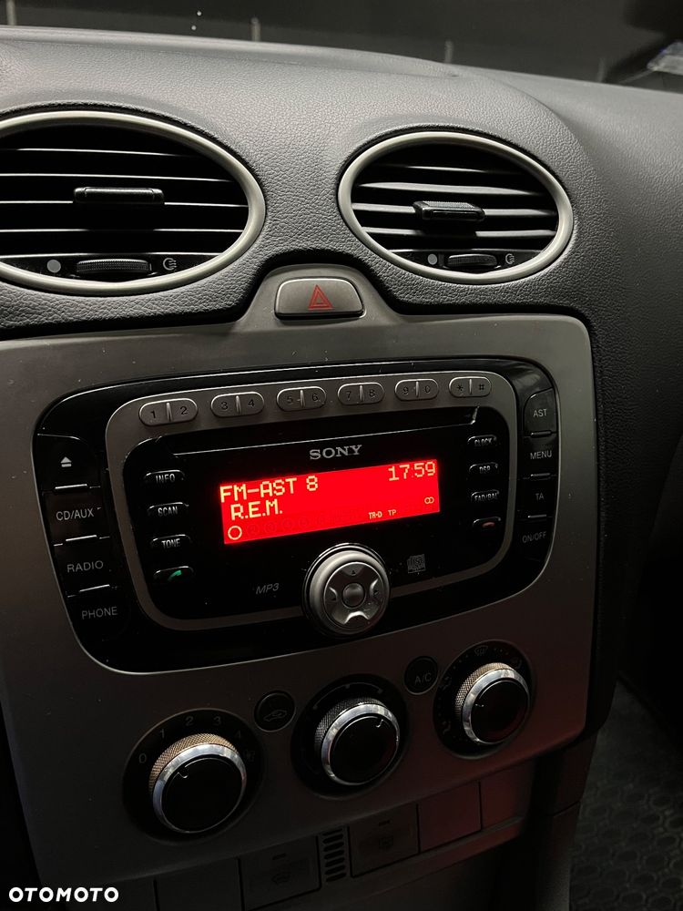 Ford Focus 1.6 Gold X - 8