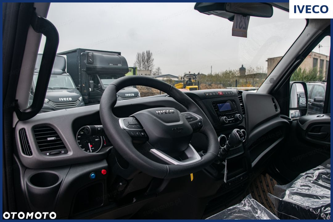 Iveco Daily 35S18 Kontener 8EP + Winda 180KM - 19