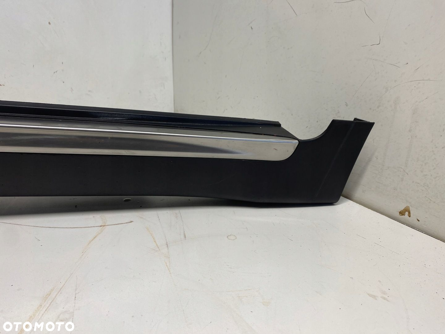 LISTWA PROGOWA PRAWA GT KIA SPORTAE IV 15-19 87754-F1110 ŁADNA - 5