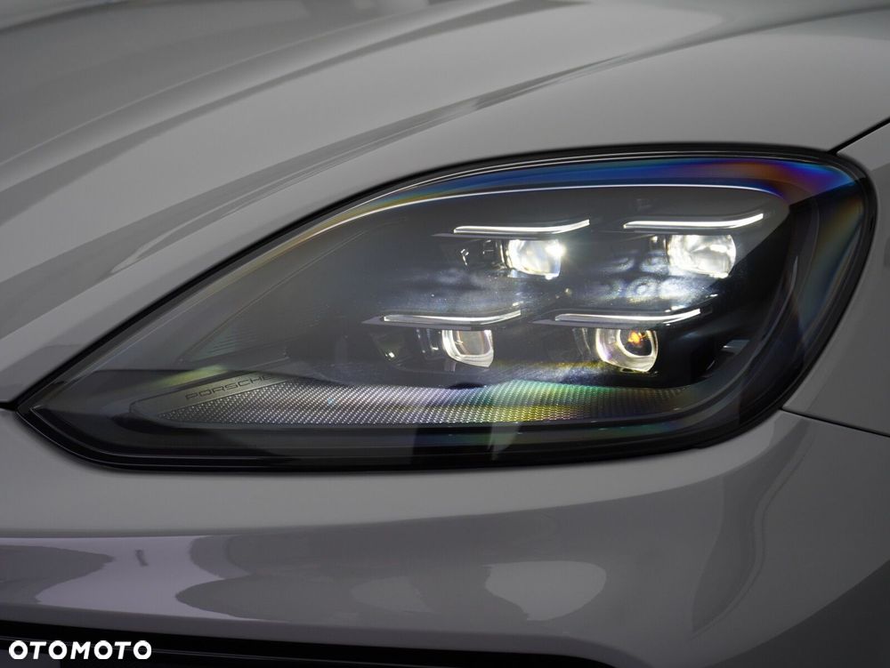 Porsche Cayenne - 10