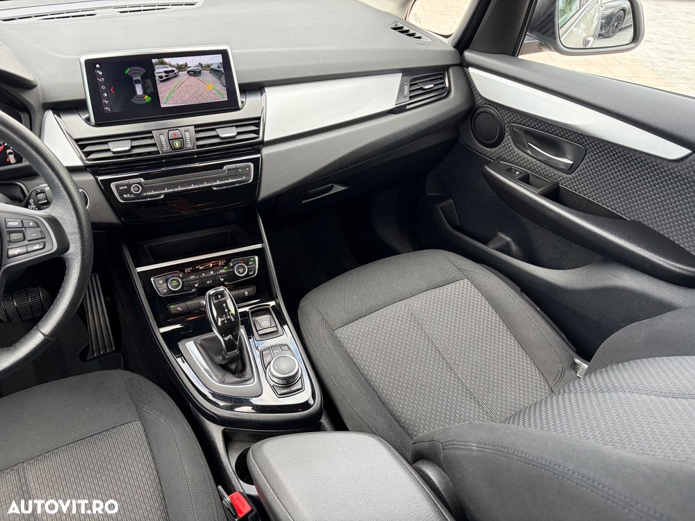 BMW Seria 2 218d xDrive Aut. Advantage - 31