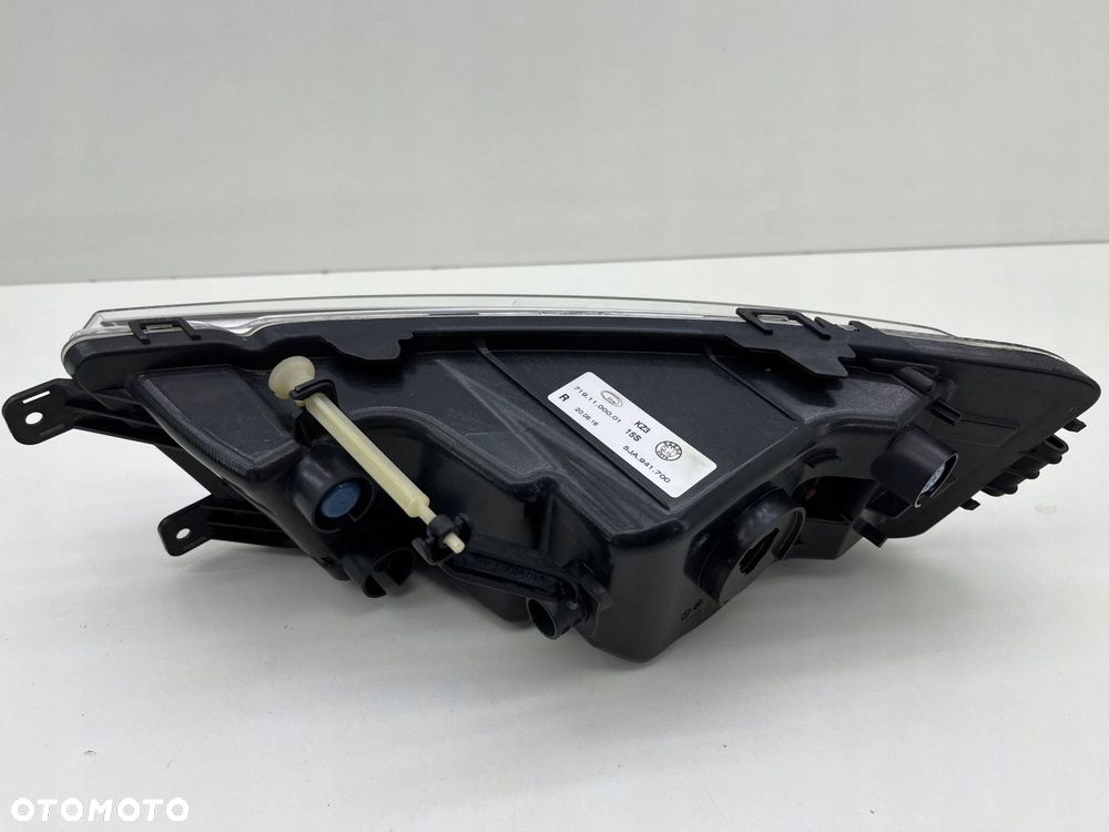 SKODA RAPID LIFT HALOGEN PRAWY PRZÓD 5JA941700 - 5